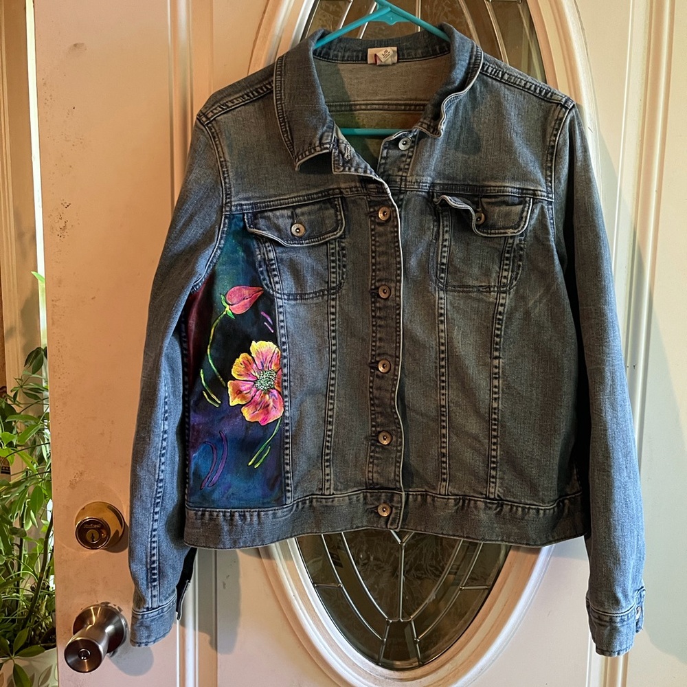 ! Hand painted Floral Painted Denim Jacket - Picture 3 of 8